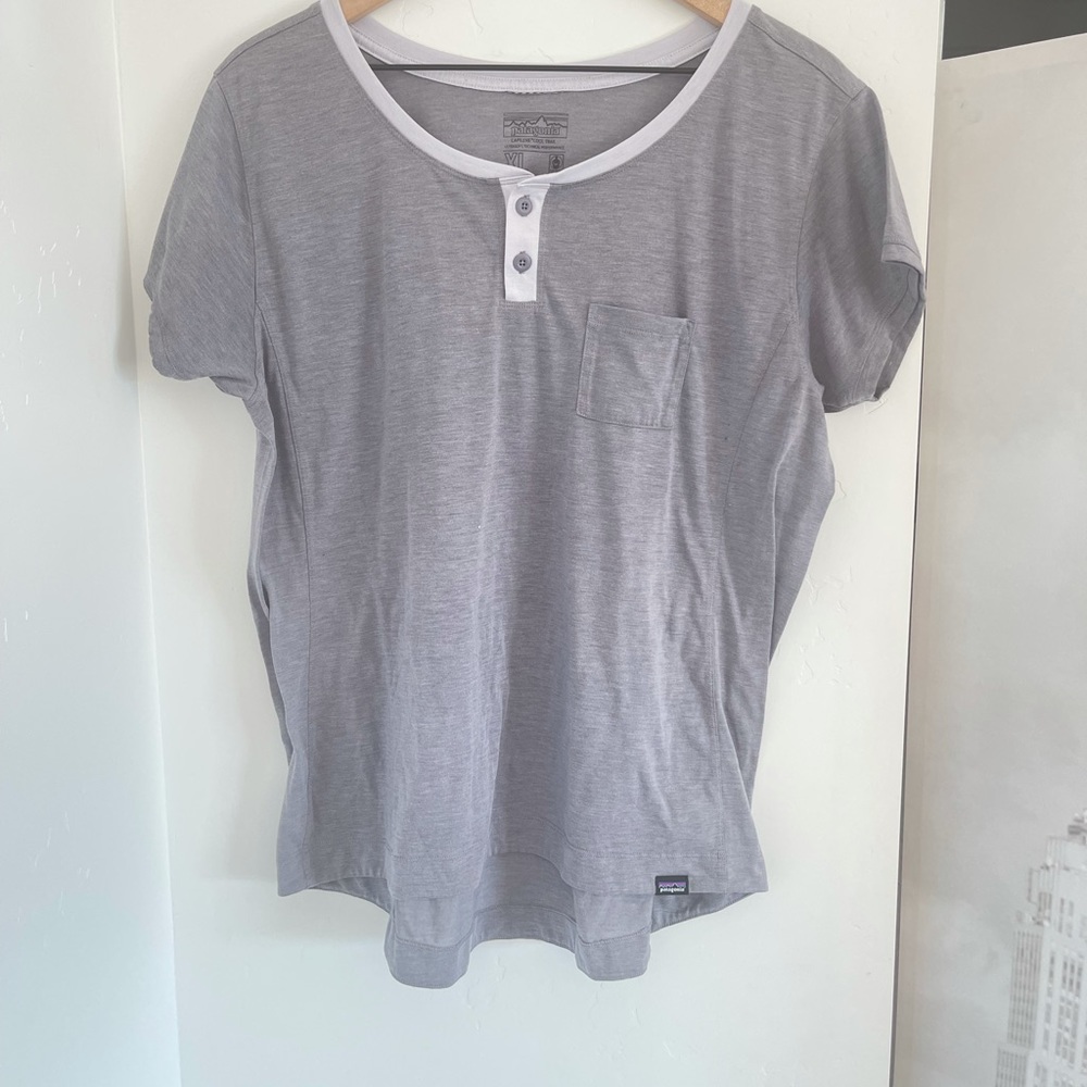 Patagonia Women's Shirt Size XL Pocket Button Lightweight Short Sleeve Hiking